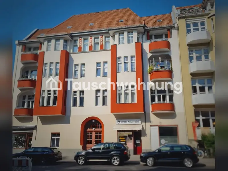 Tauschwohnung: Sonnige 4 Zimmerw. gegen 2 Zimmerw. mit Fahrstuhl /Balkon — photo 1